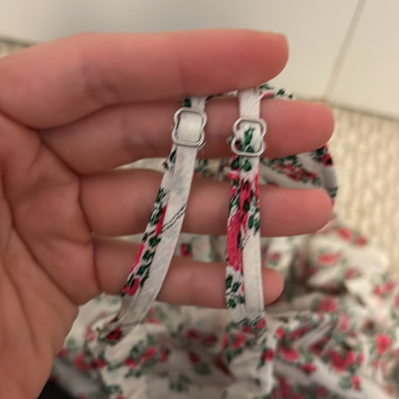 Club Monaco Floral Top in S - Picture 4 of 4